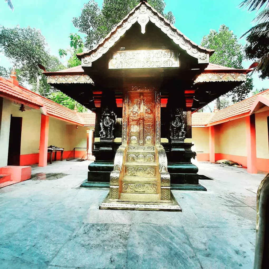 Kadakkapillil Sree Bhadra Bhagavathy Temple Alappuzha