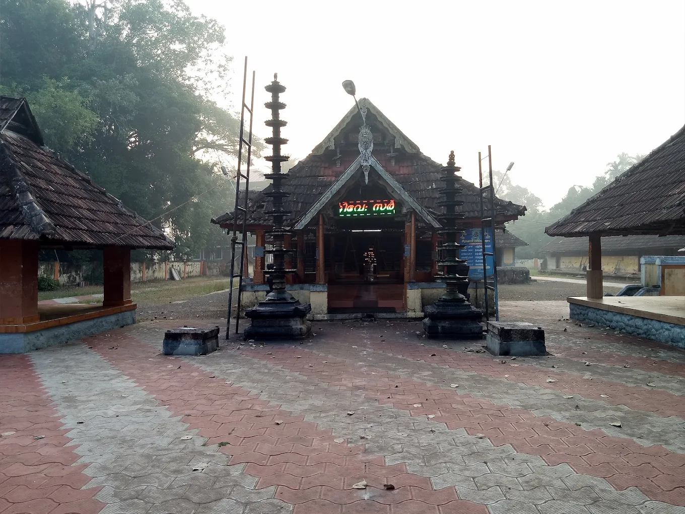 Mithrakary Sree Bhagavathy Temple Alappuzha