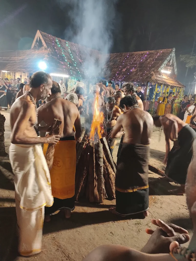 Images of Alappuzha Panaynnar Kavu Devi Temple