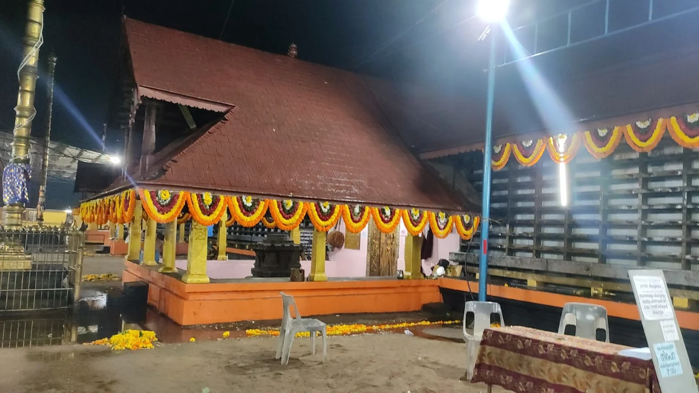 Images of Alappuzha Thuravoor Mahakshetram