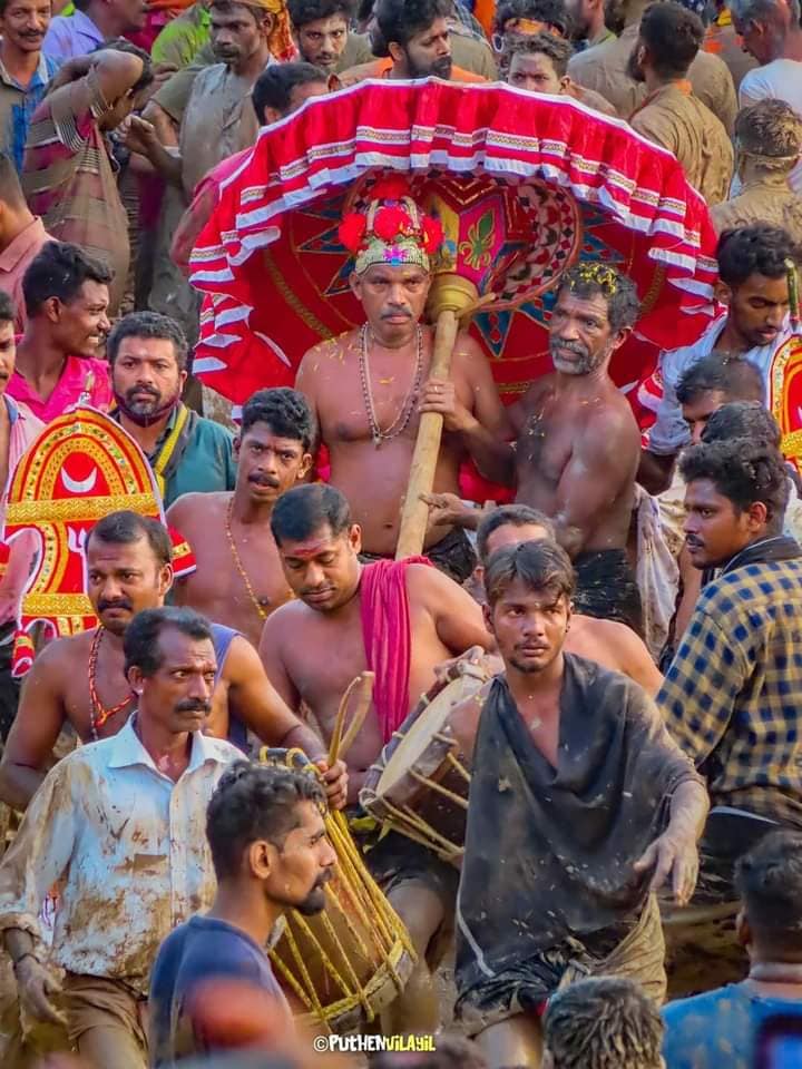 Images of Alappuzha Neduvinssery Appooppan Ammomkavu Temple