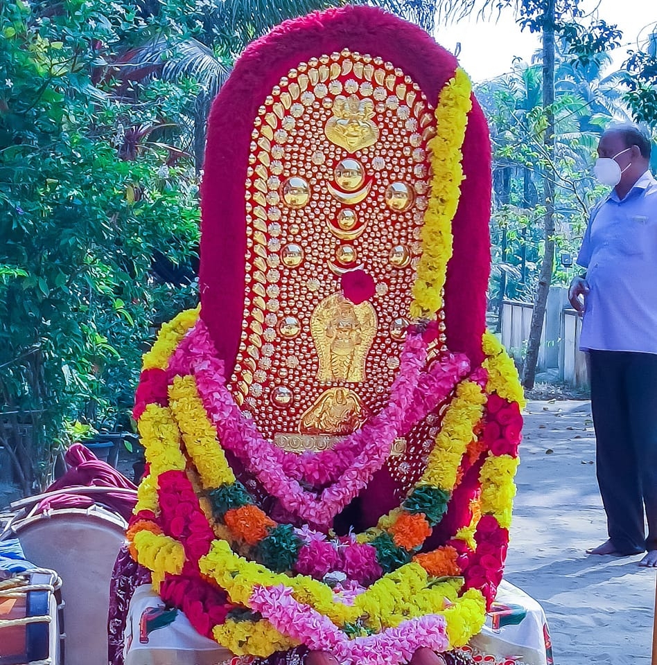 Edayotikav Sree Bhagavathi is an Shakthi devi in Hinduism