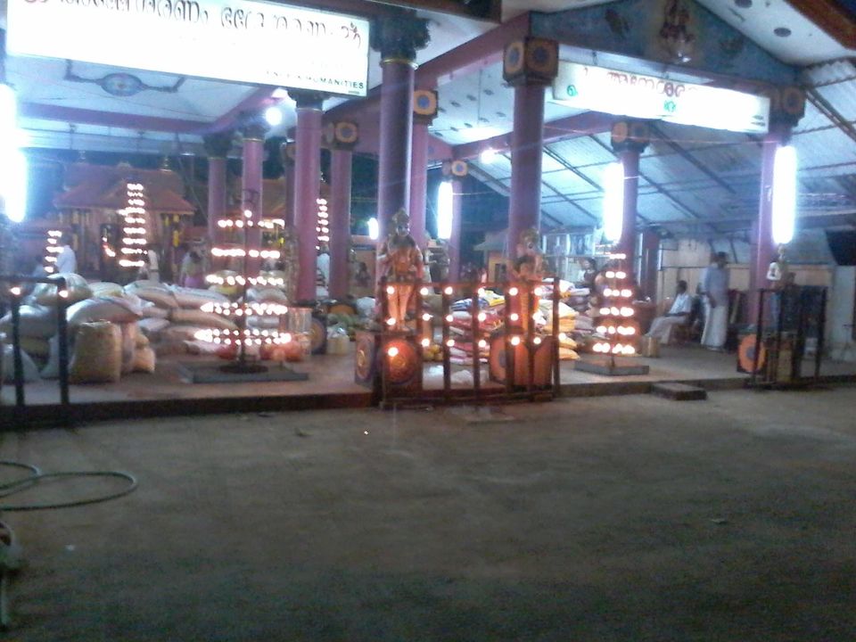 Ponnaram Thottam Sree Bhagavathi Temple Alappuzha