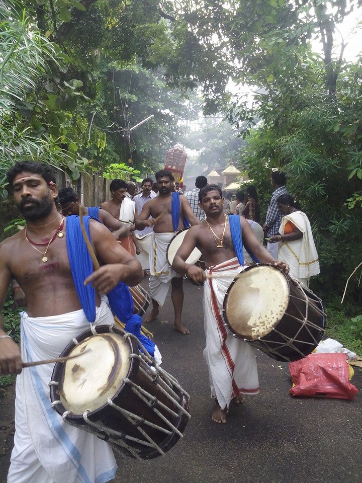 Images of Alappuzha Ponnaram Thottam Devi Temple