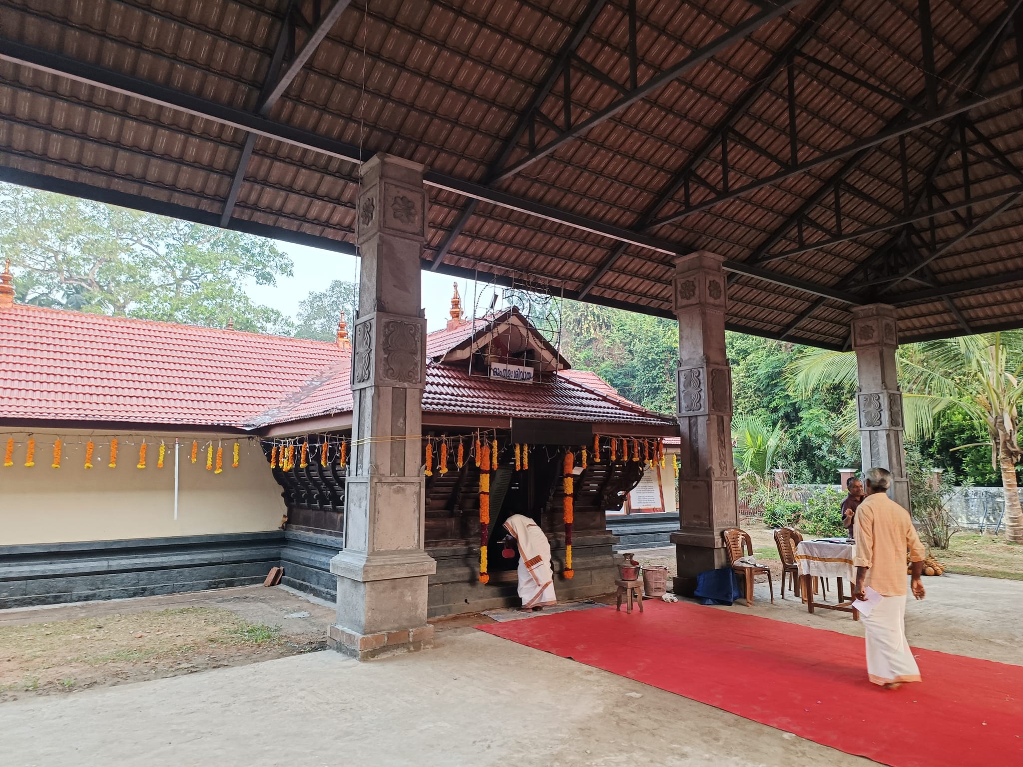 Piravelil Kandakalaswami    Temple in Kerala