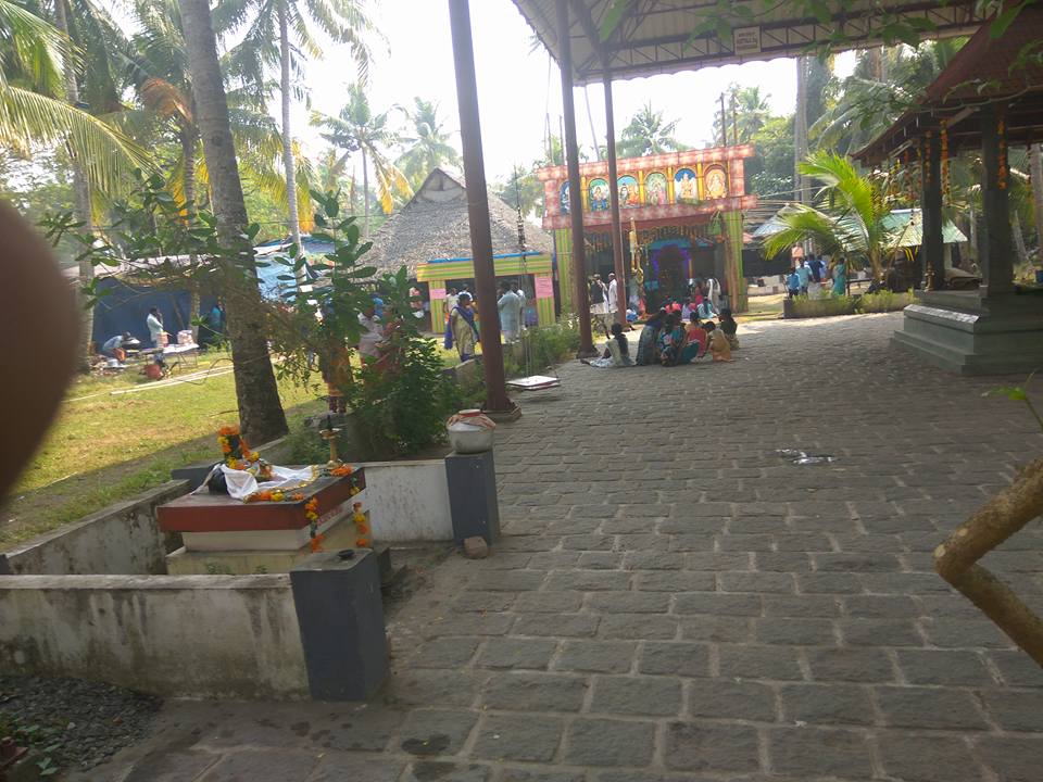 Images of Alappuzha Vattakeril Sree Khandakarna  krishna Temple