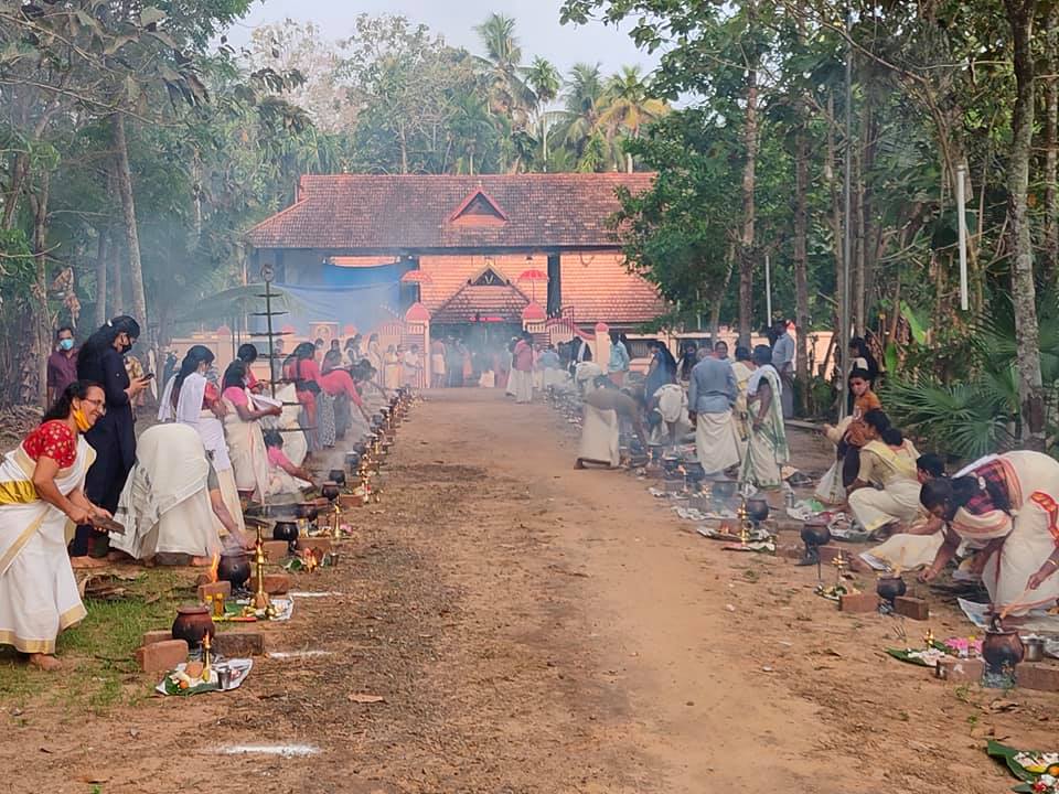 Panayannarkavu Devi  Mahadeva temple Alappuzha Dresscode