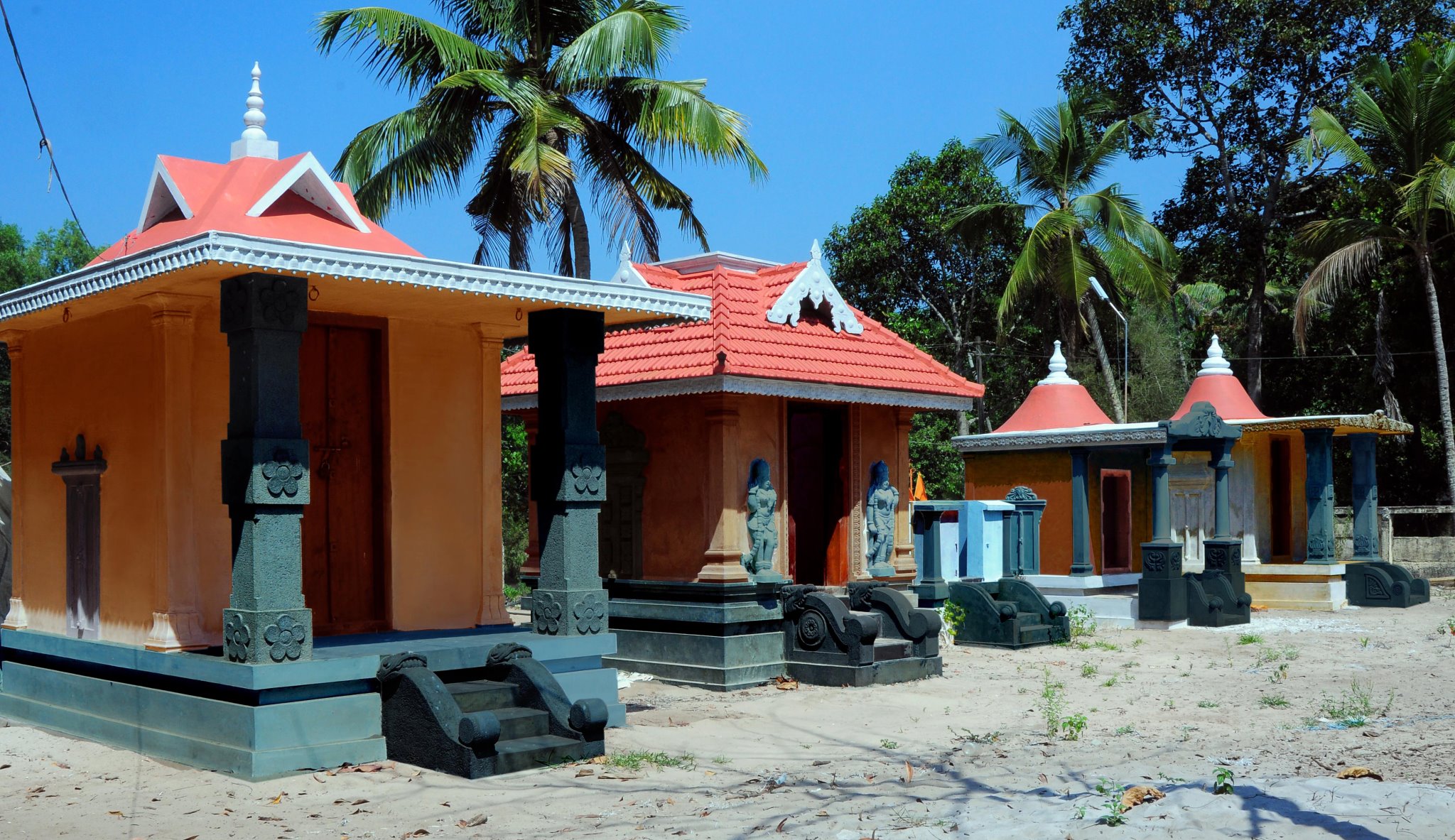 Virissery Sree Bhuvaneswary    Sri Krishna SwamiAlappuzha