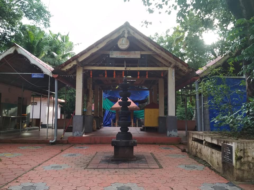 Thazhakara Umamaheshwara    Temple in Kerala