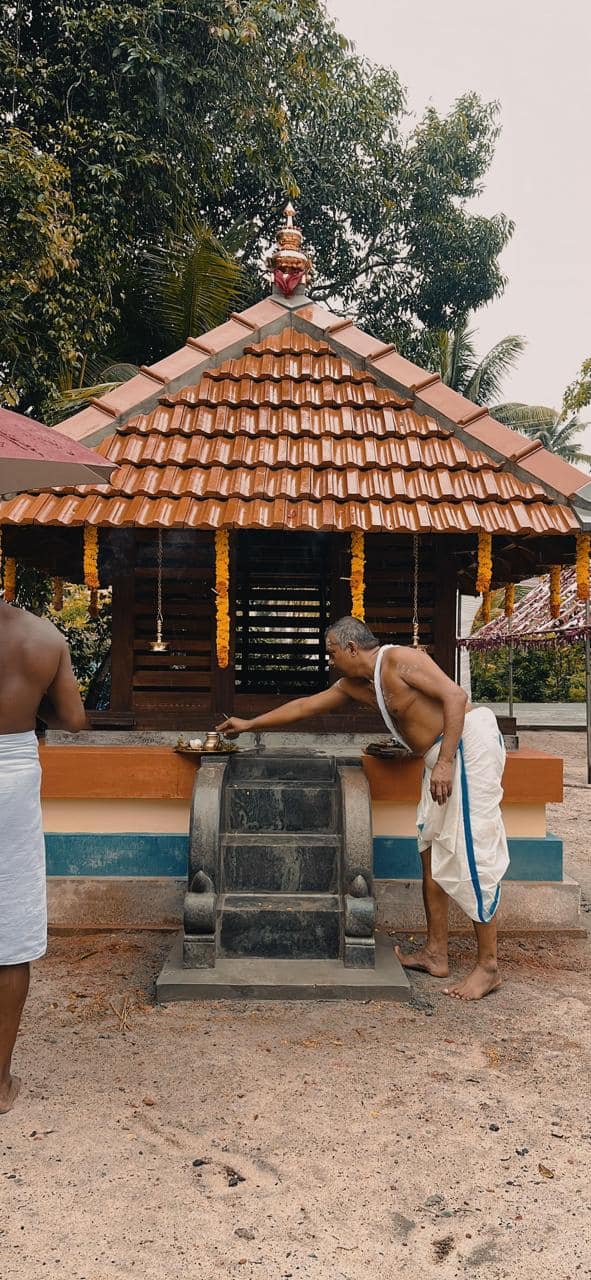  Madampil Devi   Mahadeva temple Alappuzha Dresscode