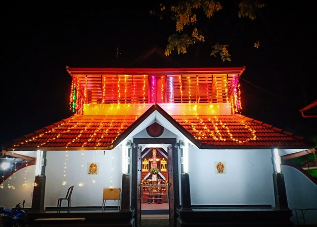 Earayil Koottummel Devi   Mahadeva temple Alappuzha Dresscode