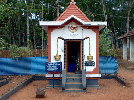  Ramanalloor Sree Mahavishnu  Temple in Kerala