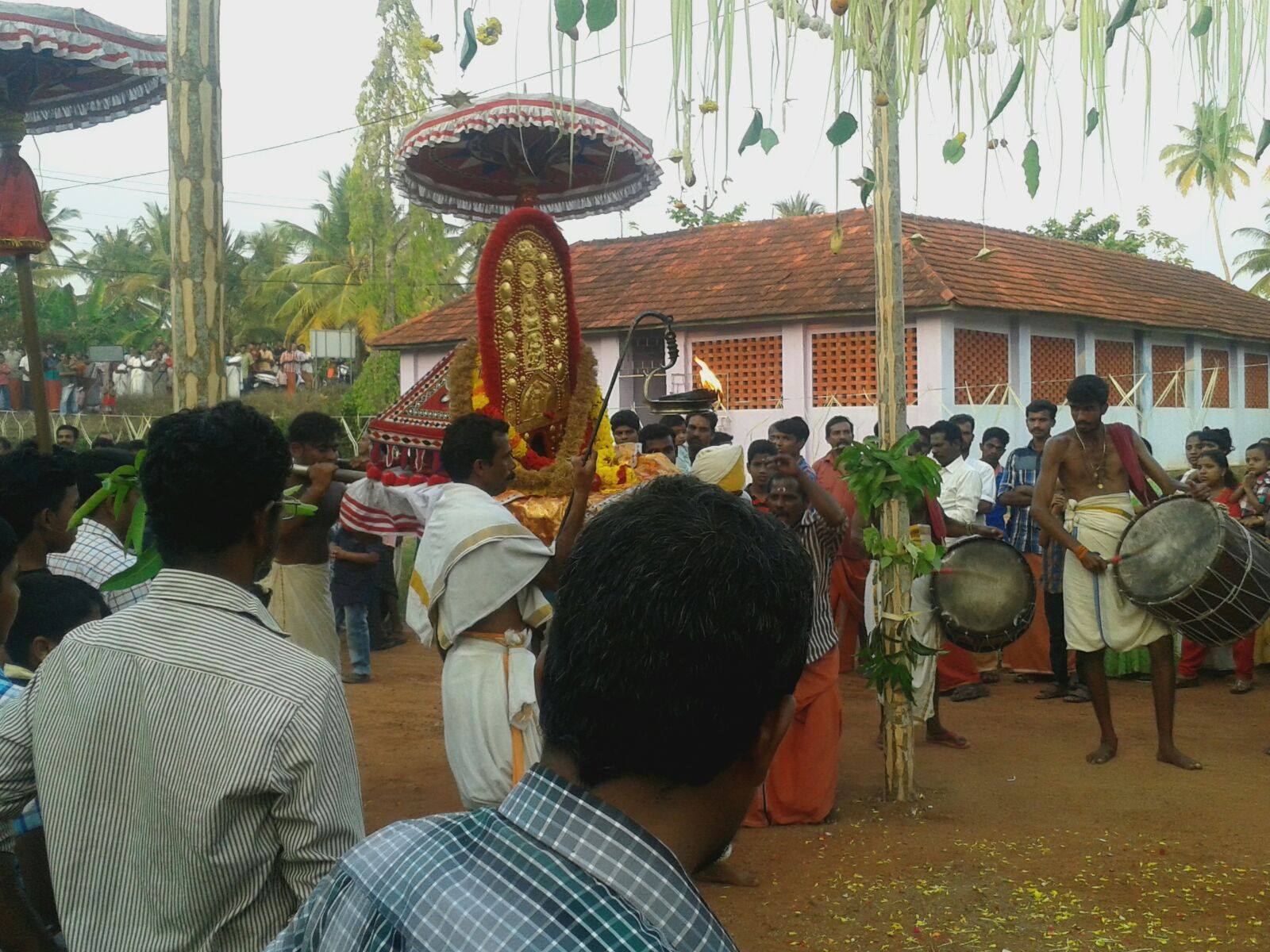  Kavilpadickal Devi   Mahadeva temple Alappuzha Dresscode