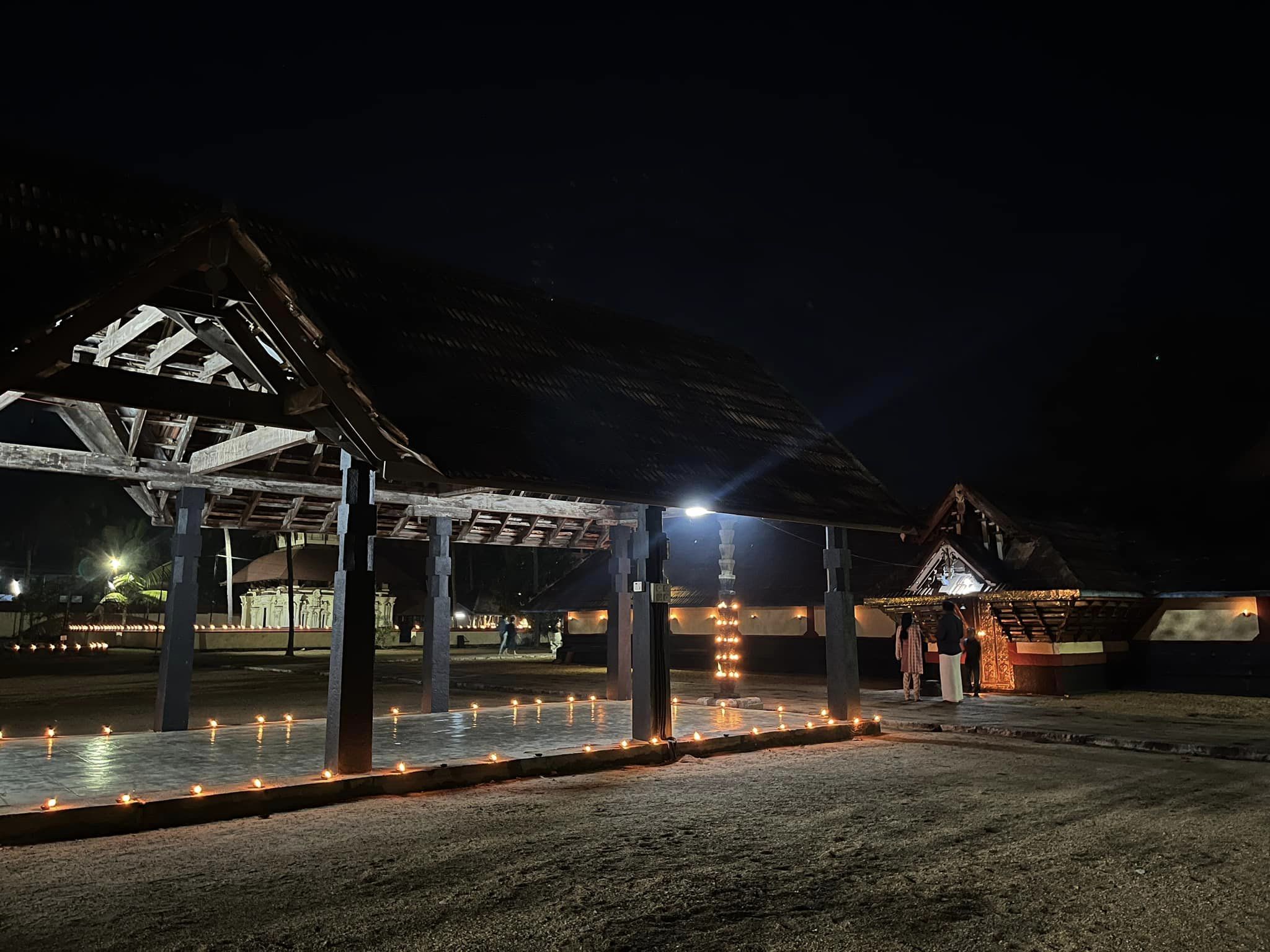 Images of Alappuzha Thrikkuratti Mahadevar   krishna Temple