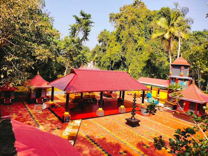 karipolil Temple in Kerala