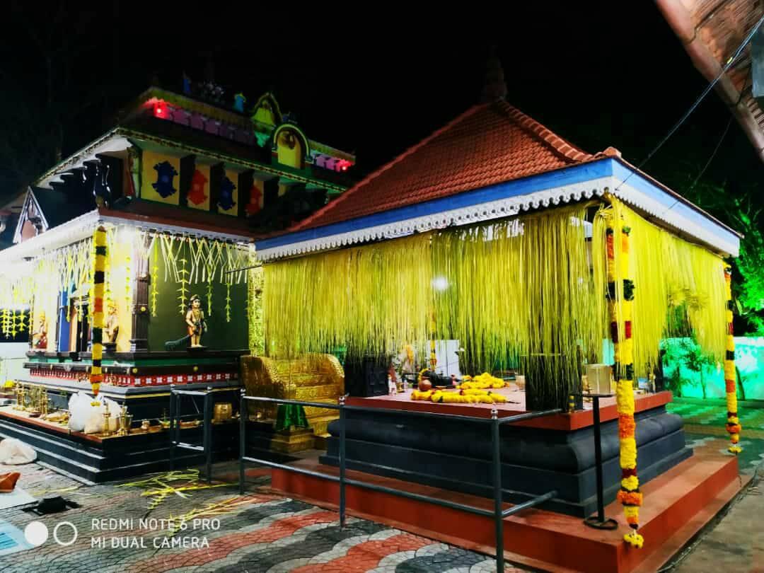 Images of Alappuzha Kalavoor Subramanya Swami  krishna Temple