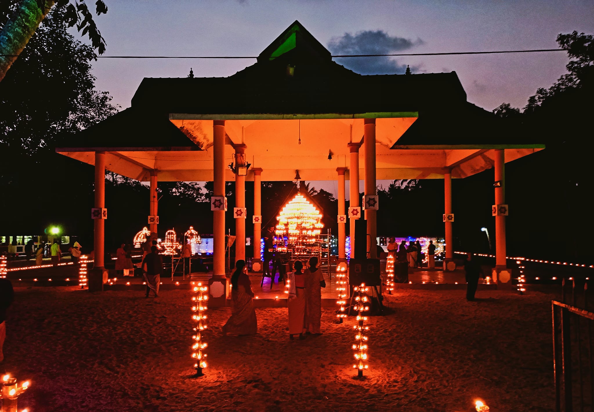 Kanakkoor Sree Dhanwanthari temple Alappuzha Dresscode