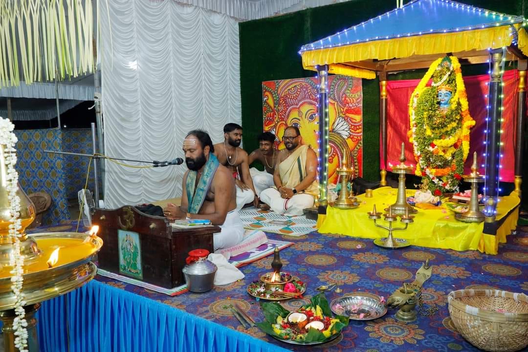 Images of Alappuzha  Kaithathil Sree Khandakarna Siva   krishna Temple