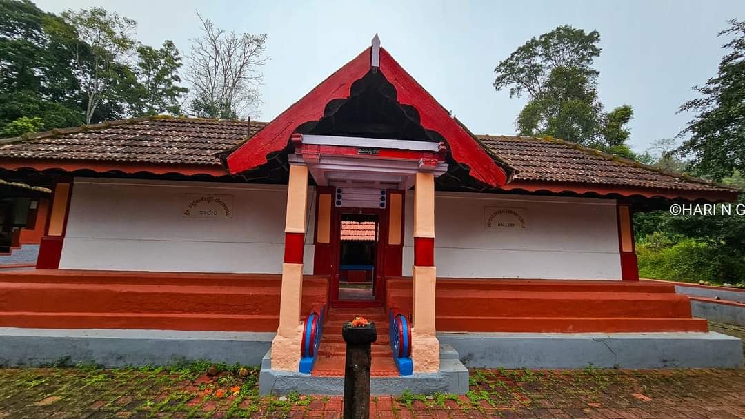 Padayanivettom Devi temple Alappuzha Dresscode