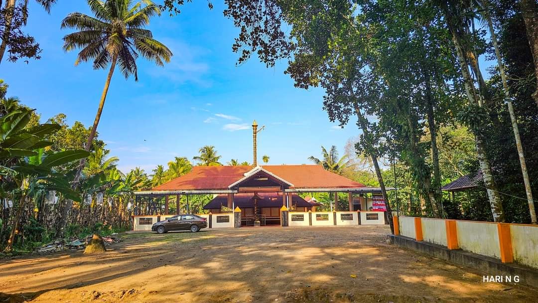 Images of Alappuzha Padayanivettom Devi Temple