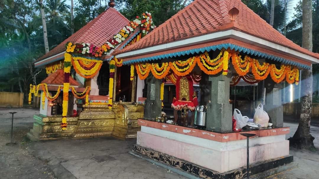 Edasseril Kocherayil Devi temple Alappuzha Dresscode