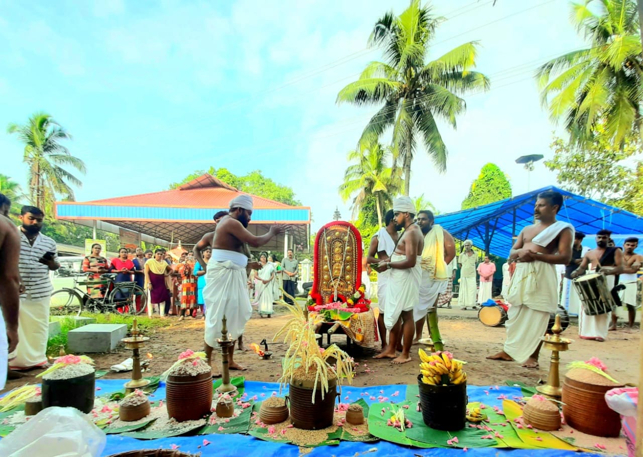  Muttakkulam Devi  Temple in Kerala