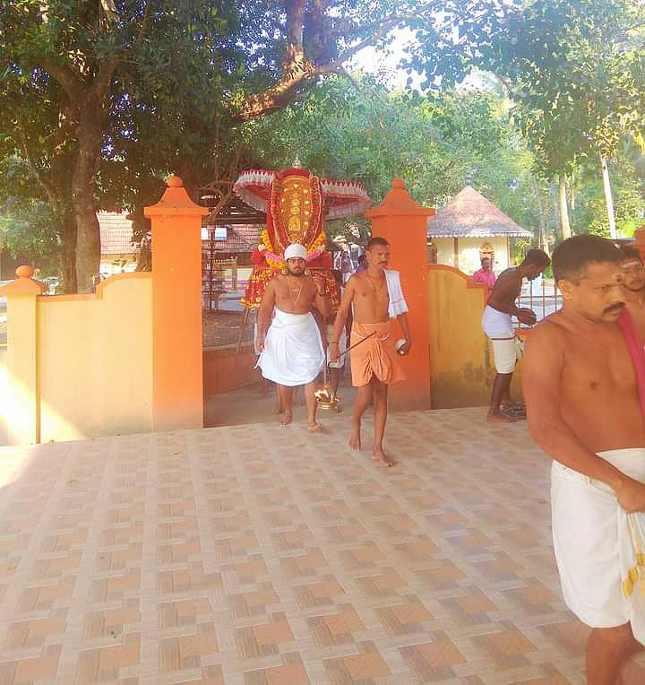  Muttakkulam Devi temple Alappuzha Dresscode