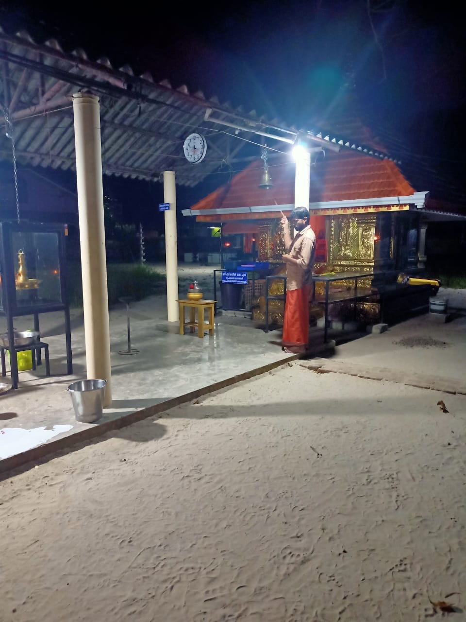 Karunaat Sree Mahavishnu temple Alappuzha Dresscode