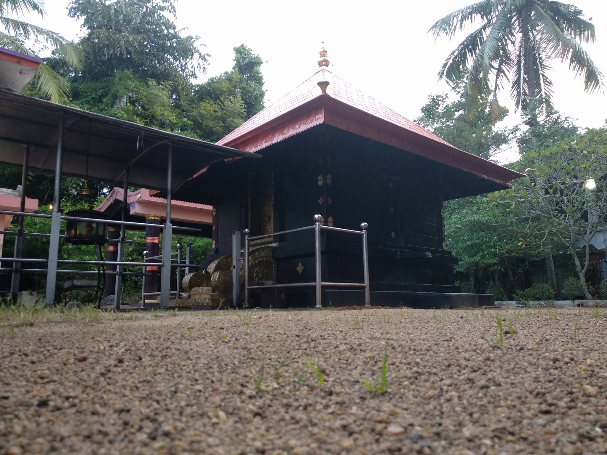 Umbernadu Sree Dharma Shastha temple Alappuzha Dresscode