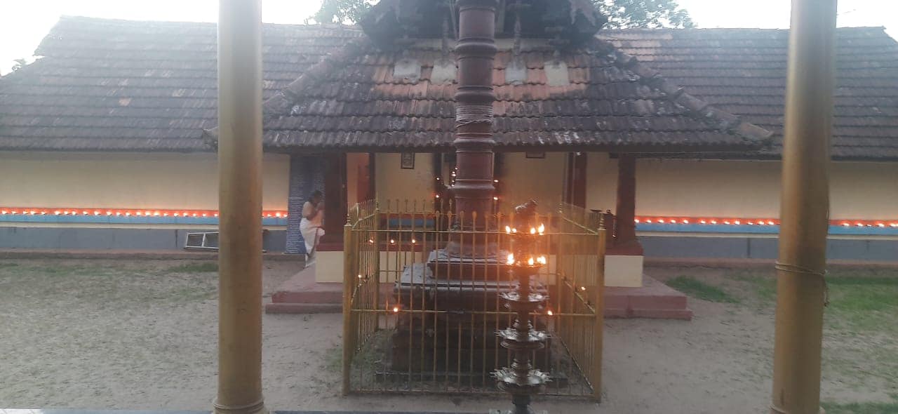  Purandareswaram Mahadevar temple Alappuzha