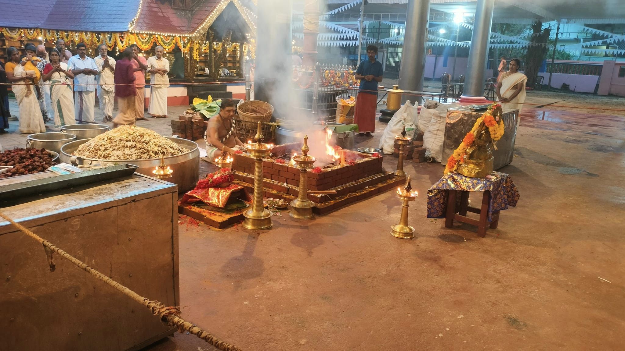 Images of Alappuzha Velorvattom Sri Mahadeva  Temple