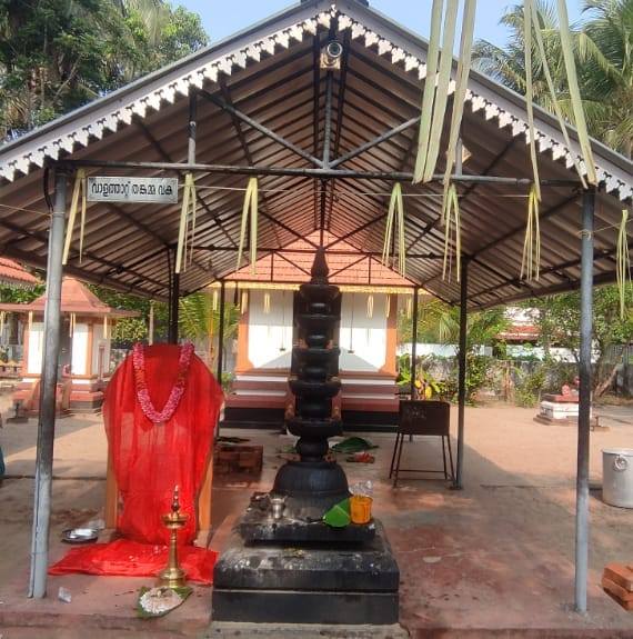  Chethikattu Bhagavathi  temple Alappuzha Dresscode