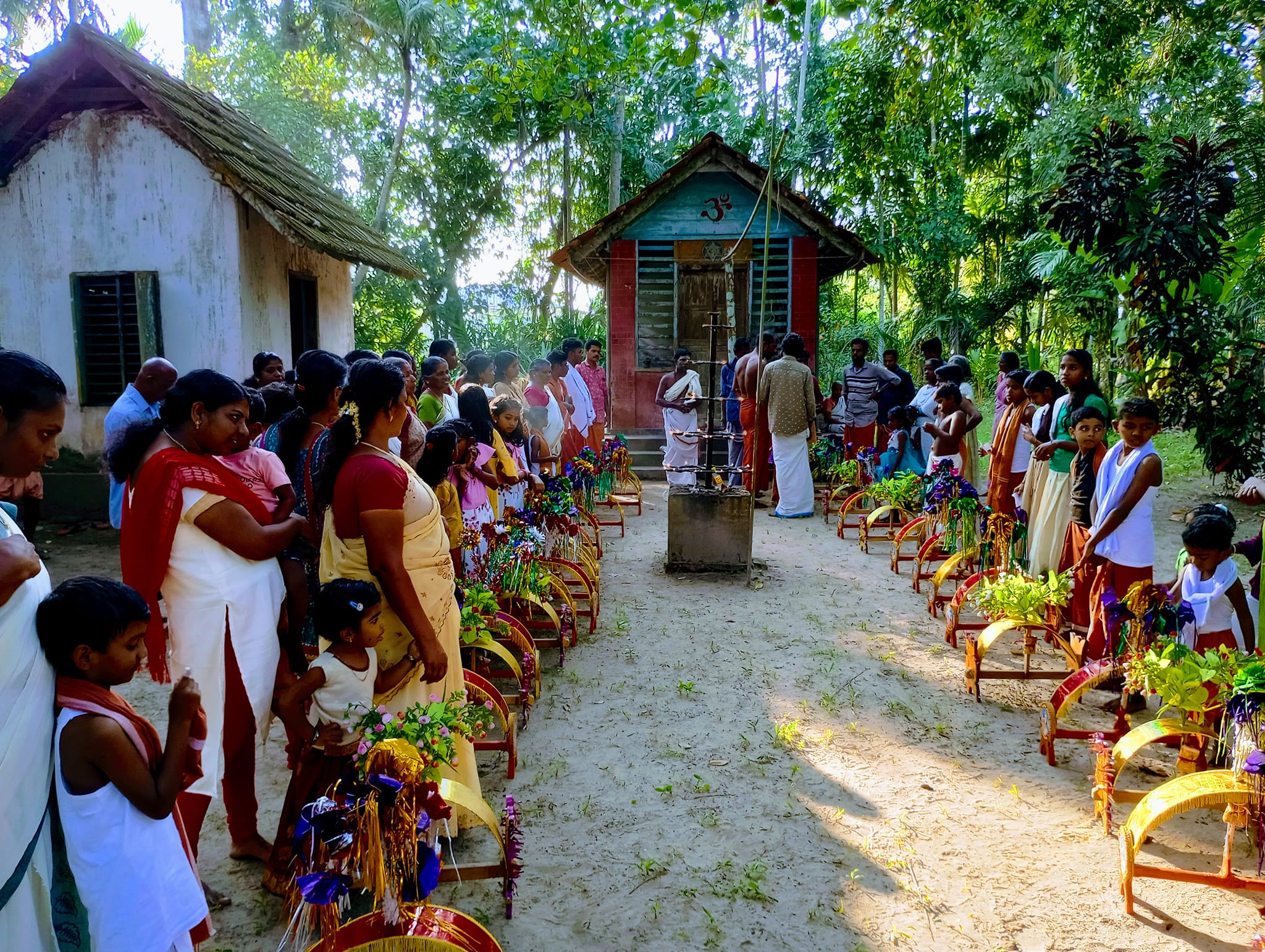 Sree Vadakkinezhath Bhagavathy  temple Alappuzha Dresscode