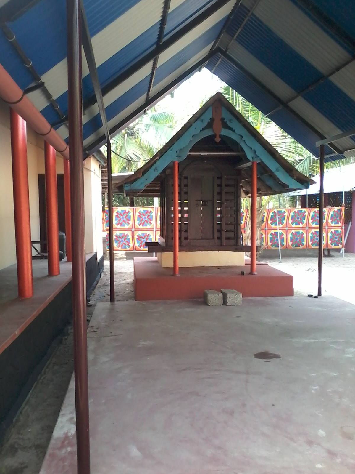 Images of Alappuzha Thattakkattu  Devi Temple