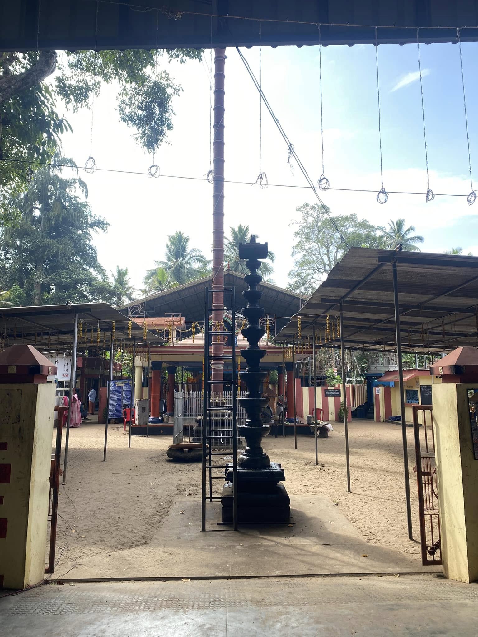 Krishnapuram Kottamal Sri Mutharamman Kovil Alappuzha Dresscode