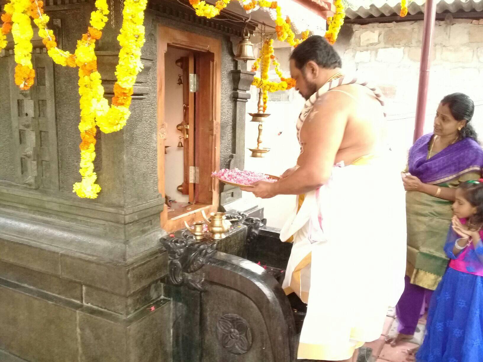 Chadayamparambil Devi temple Alappuzha Dresscode