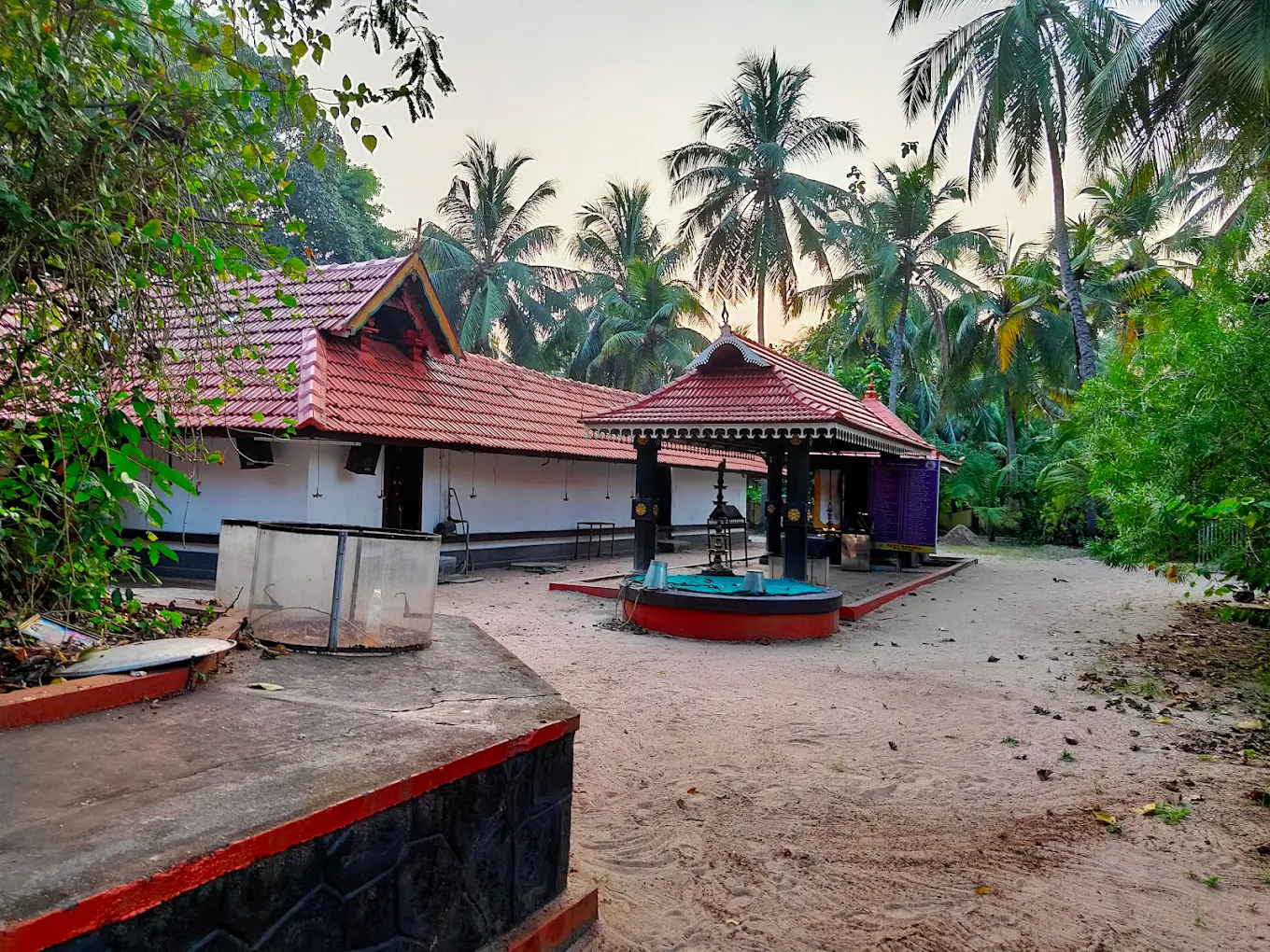 Entrance view of Panangad Maha Ganapathy Temple, Ernakulam