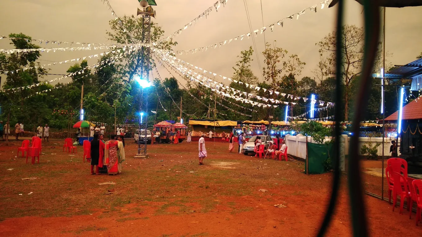  Pallikkal Kavu Bhagavathy Temple in Kerala