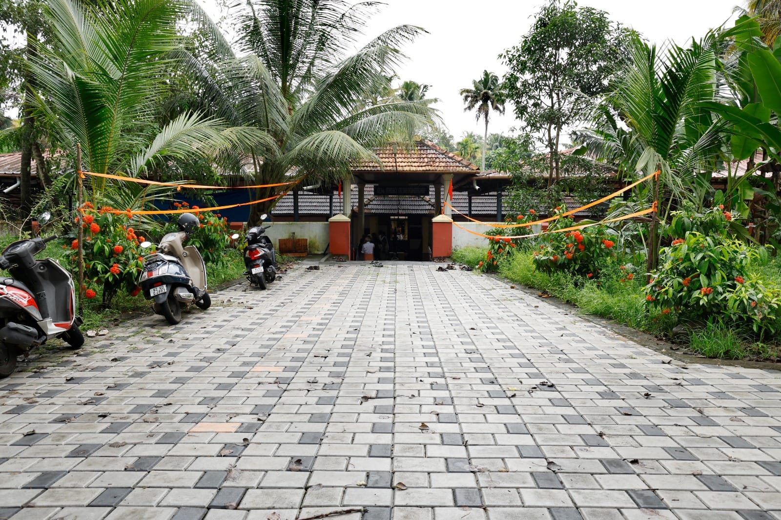 Mudakuzha  Sree krishna Temple Ernakulam Dresscode