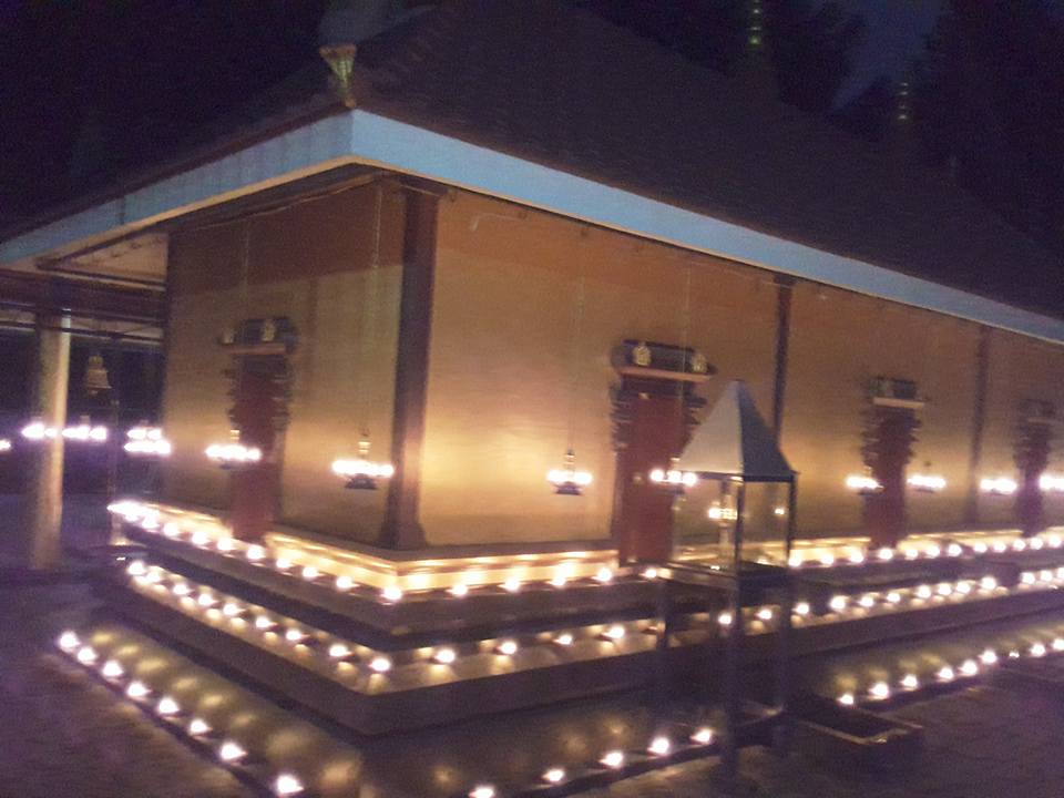 Images of Ernakulam Ayirettil Bhagavathi   Temple