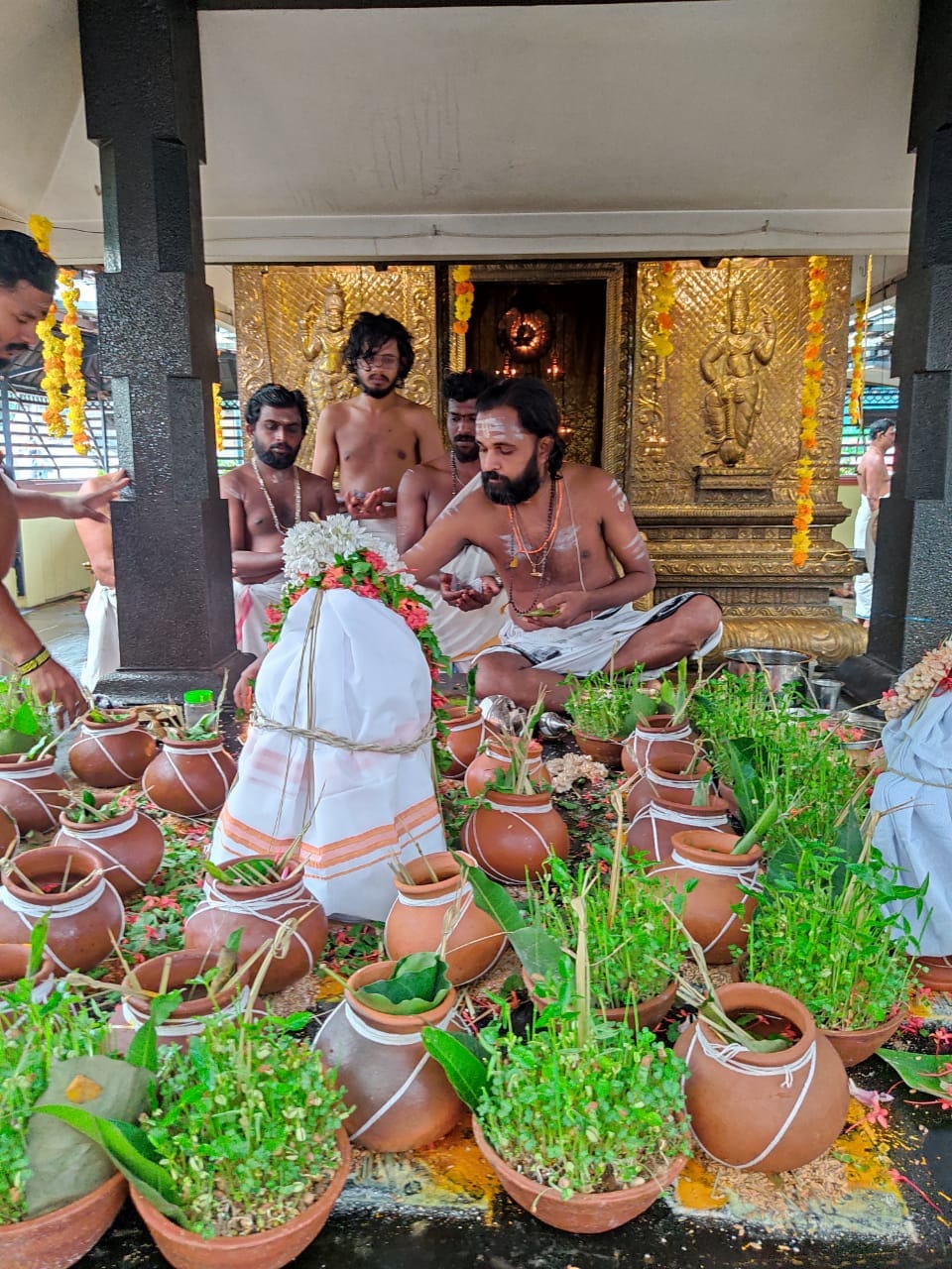 Images of Ernakulam  Chambakkara Vaishnava Gandharva Swamy Temple 