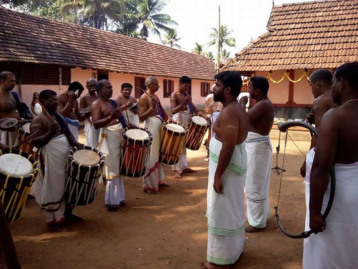 Images of Ernakulam   Oorakkad Sreekrishna Temple 