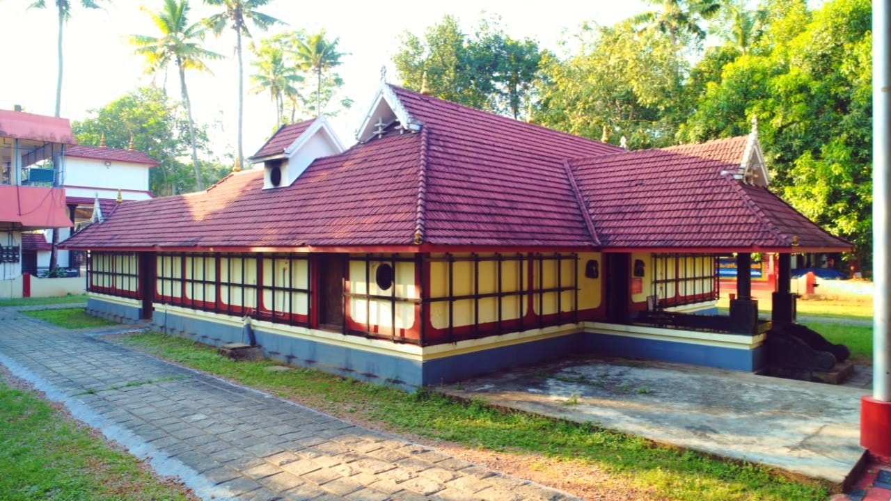 Pallikkavu Temple in Kerala