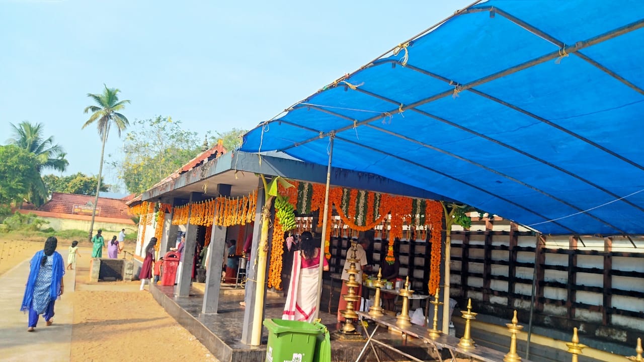 Peruvaram mahadeva Temple Ernakulam Dresscode