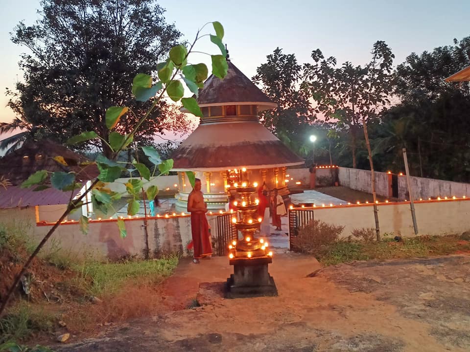 Images of Ernakulam  Mayoorapuram Sreedharmasastha Muruga Temple 