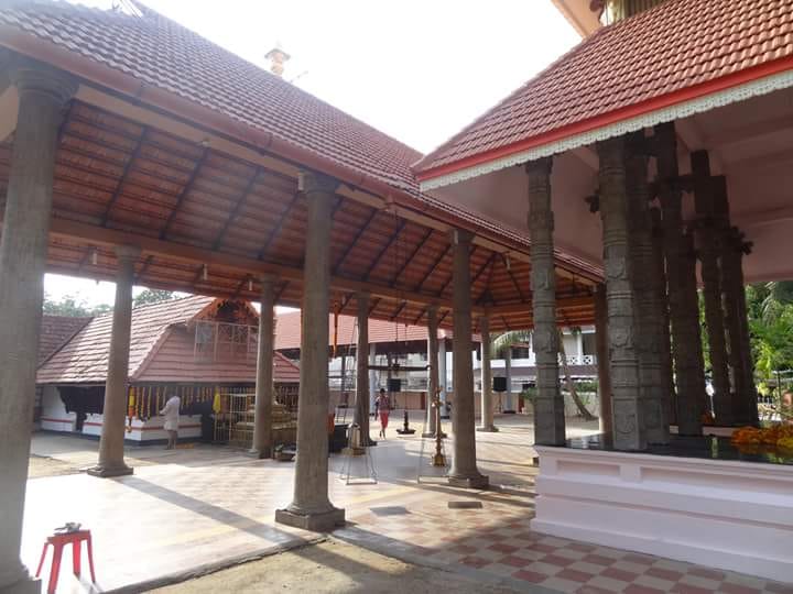 Perandoor bhagavathy Temple Ernakulam Dresscode