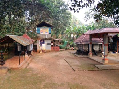 Images of Ernakulam  Naduvilethadam Bhagavathy Mariyamman Temple 