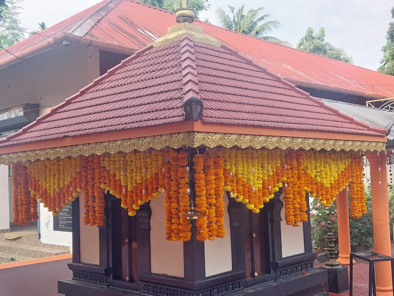 Vadayambadi Sree Bhagavathy  is an Shakthi god in Hinduism