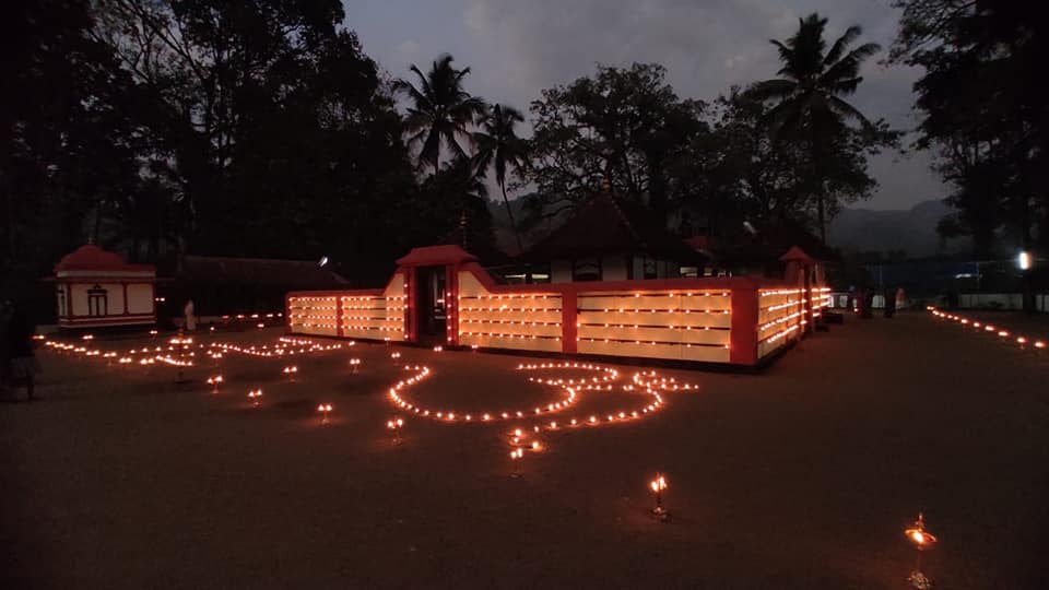 Neriamangalam  Dharma Sastha Temple Ernakulam Dresscode