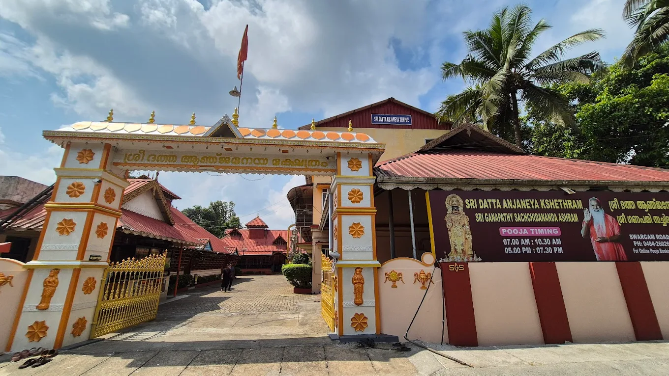 Sri Datta Anjaneya Temple with traditional Kerala